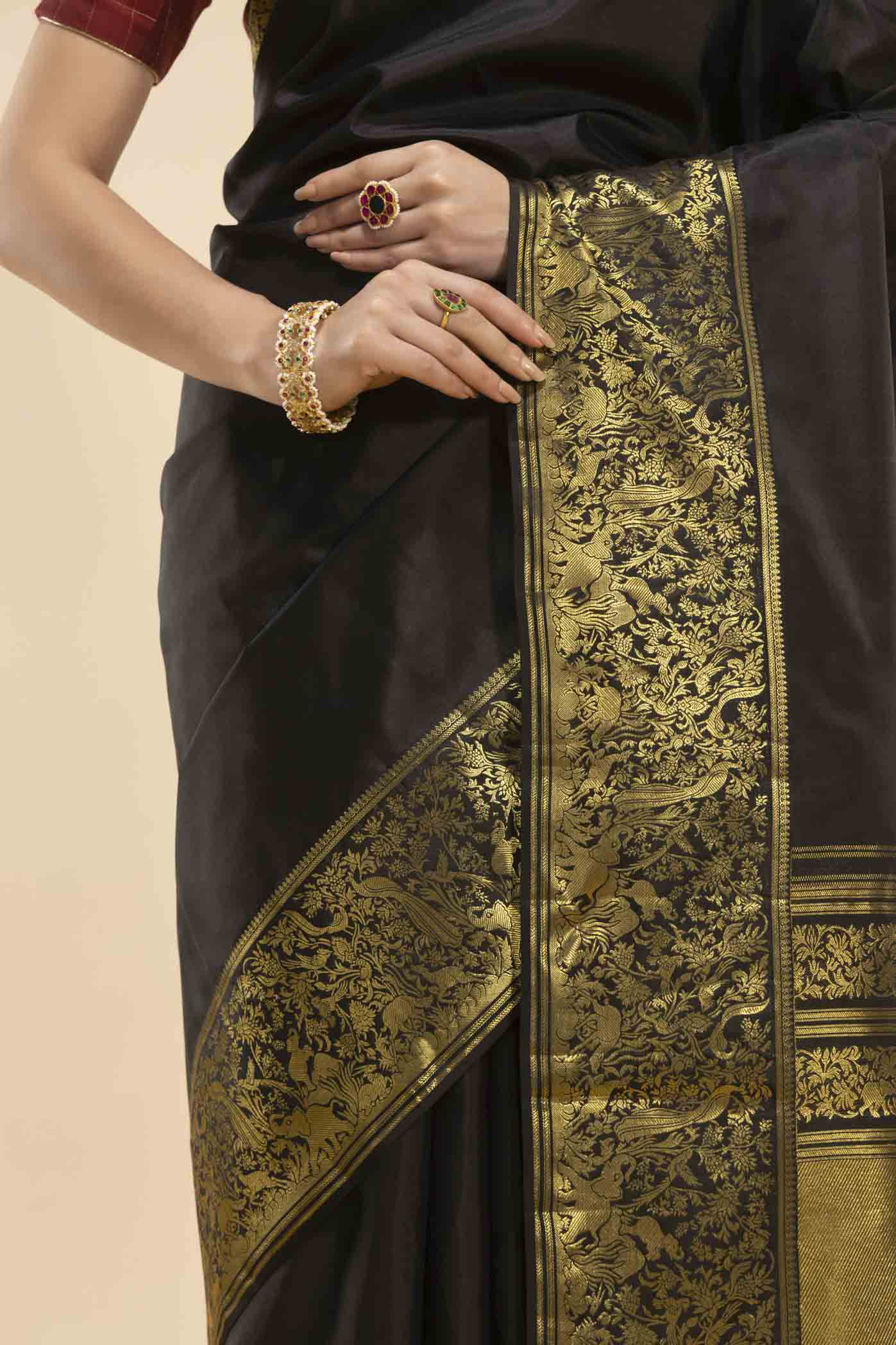 Black Gadwal Pattu Saree
