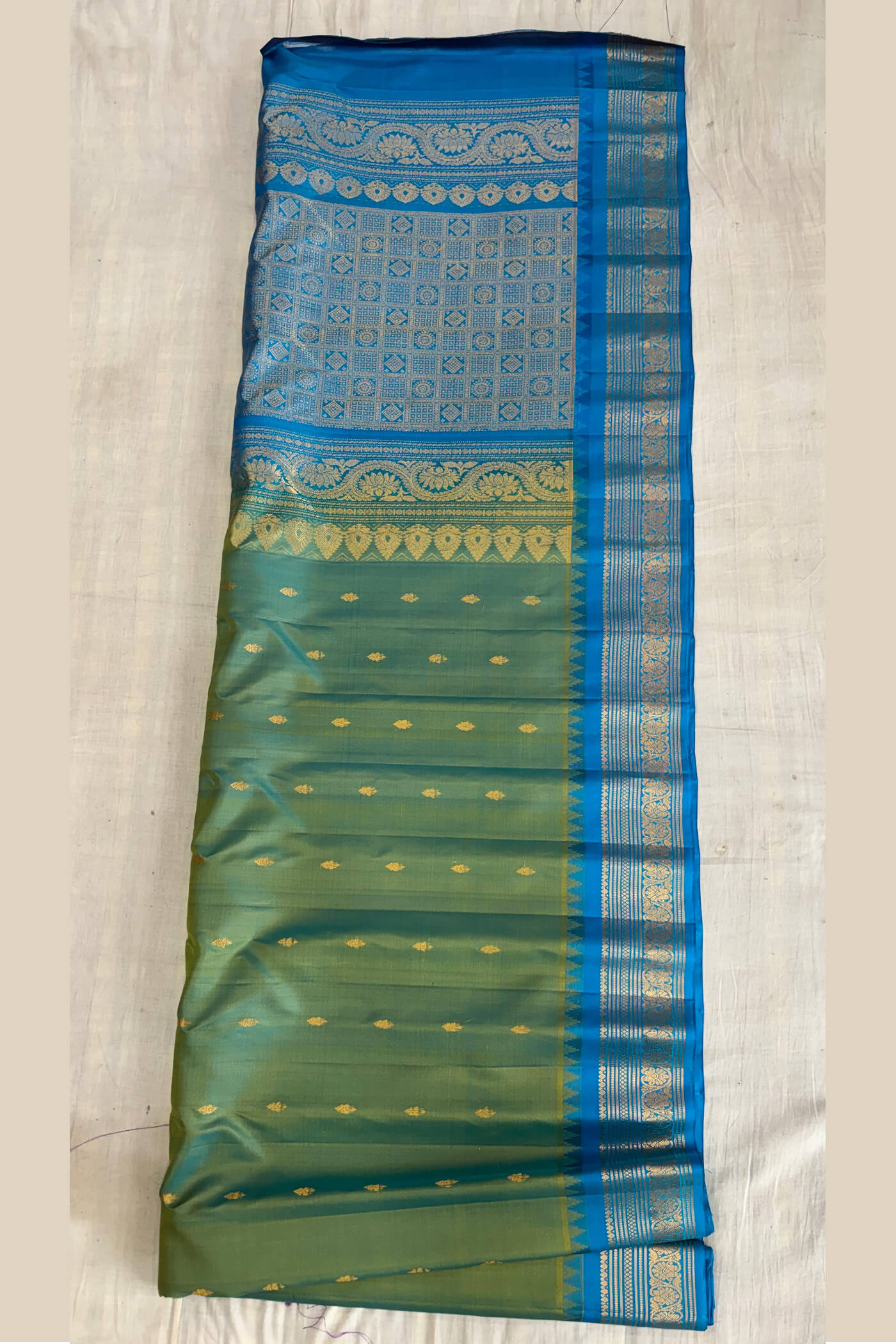 Green Blue goldJari Gadwal pure silk saree