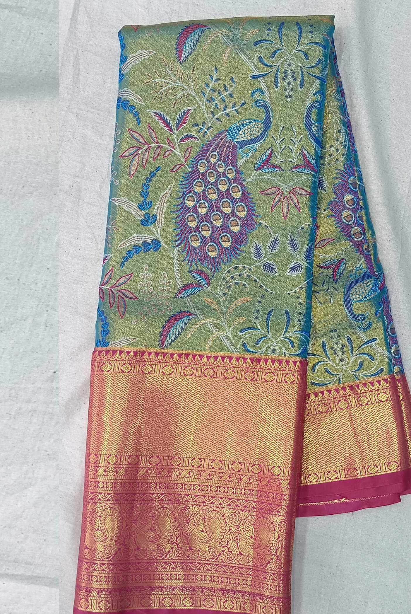 Green Red gold Gadwal Kanchi-Pattu Brocade saree