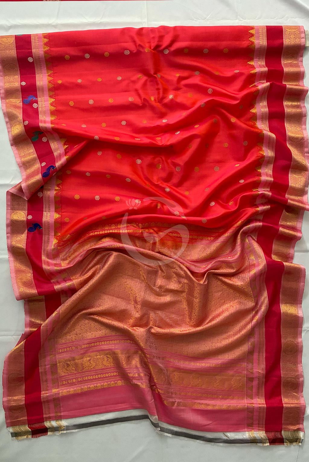 Gadwal Red butta with self butta gap border handloom silk saree