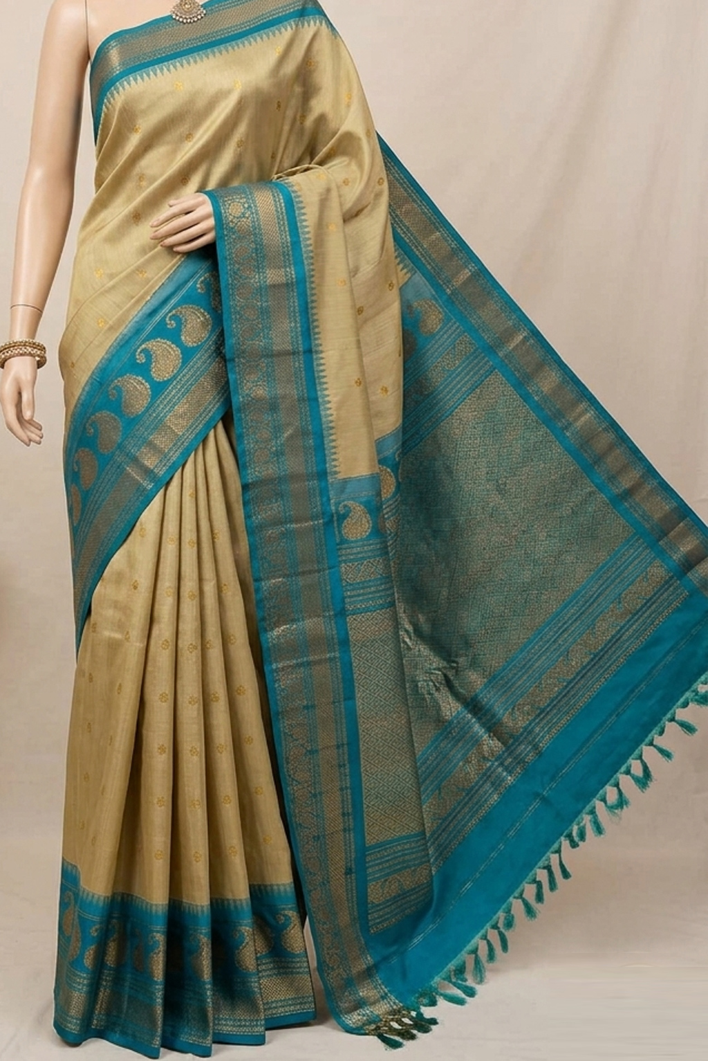 gadwal Sandle peach butas with Blue green small border handloom silk saree