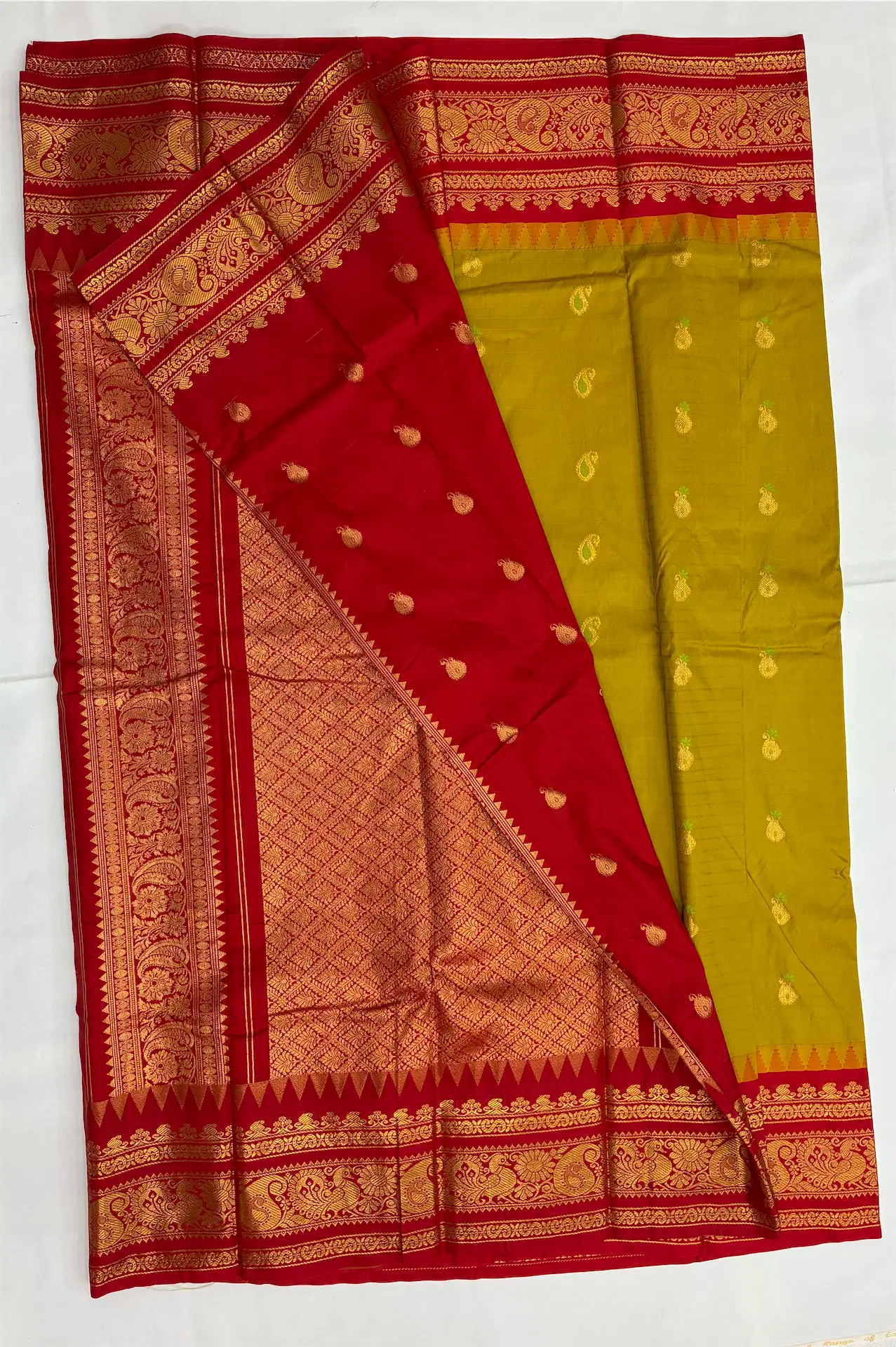 Gadwal Semi Silk Saree Checks Butas Rich Pallu and Border Mehendi Green and Red