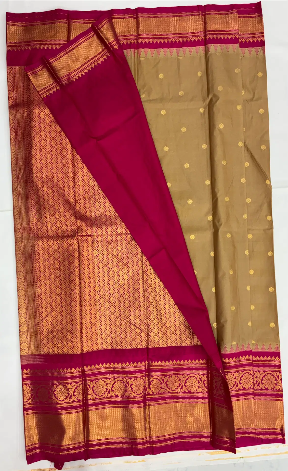 Gadwal Semi Silk Saree Checks Butas Rich Pallu and Border Sandle Brown and Maroon Red