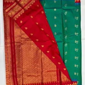 Gadwal Semi Silk Saree Checks Butas Rich Pallu and Border Green and Red