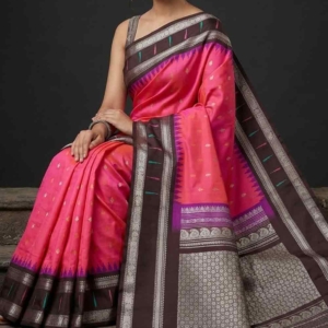 Gadwal Pure Handloom Redish Magenta body with Butas Munia border on Coffee Brown border