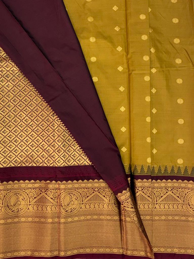 Gadwal Semi Saree Mehendi Green and Maroon Rich Pallu