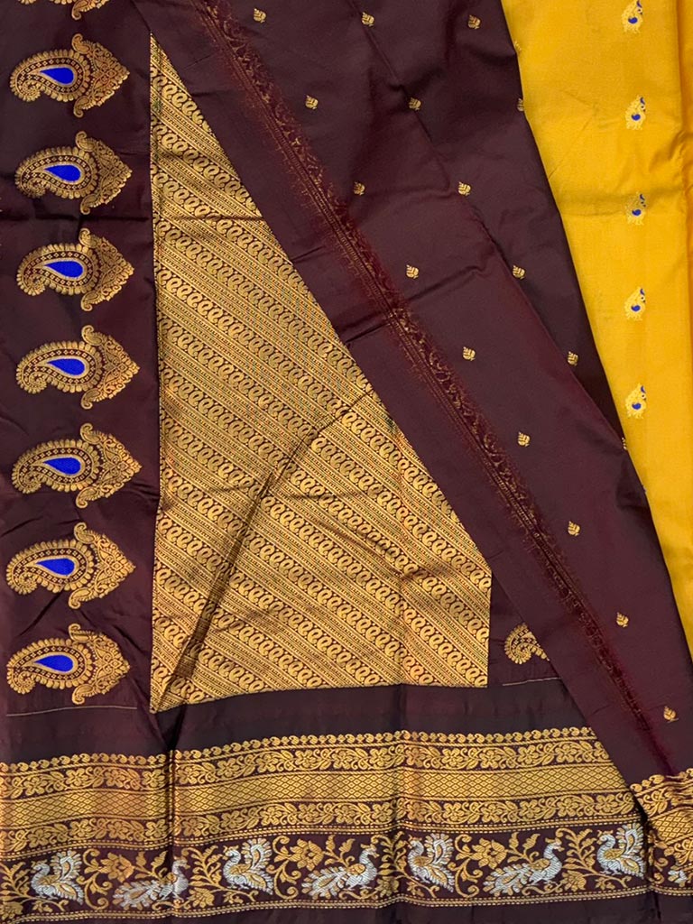Gadwal Semi Saree Peach yellow and Coffee brown Rich Pallu, border