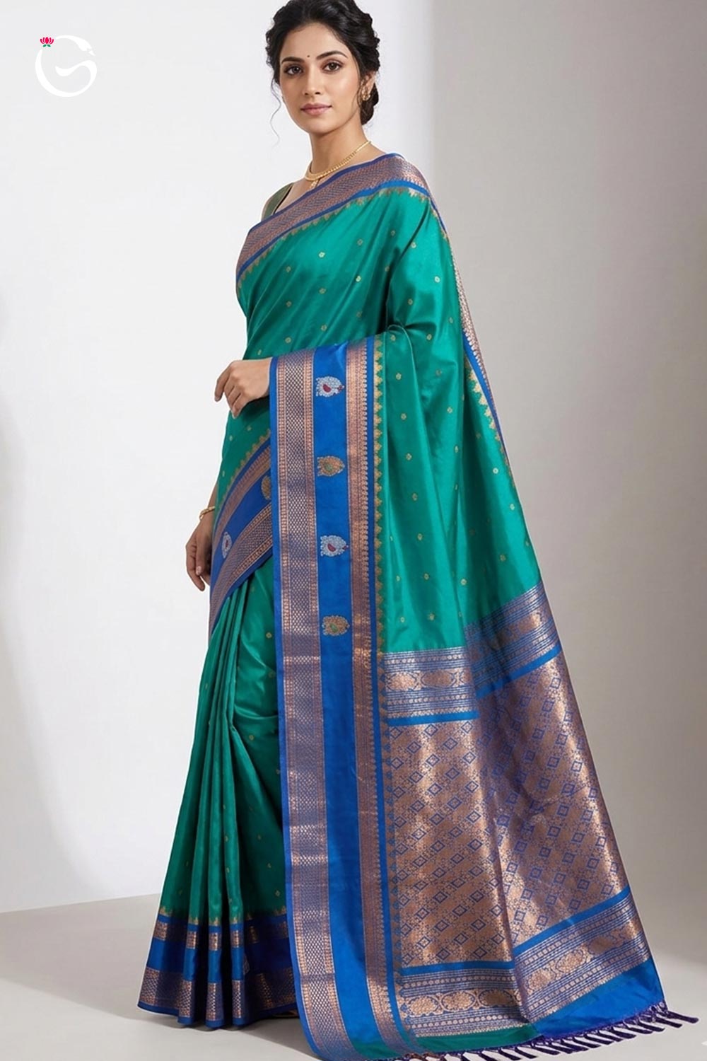 Gadwal Pure Green dual shade Butta body with Rani Aqua Blue small butta border handloom silk saree