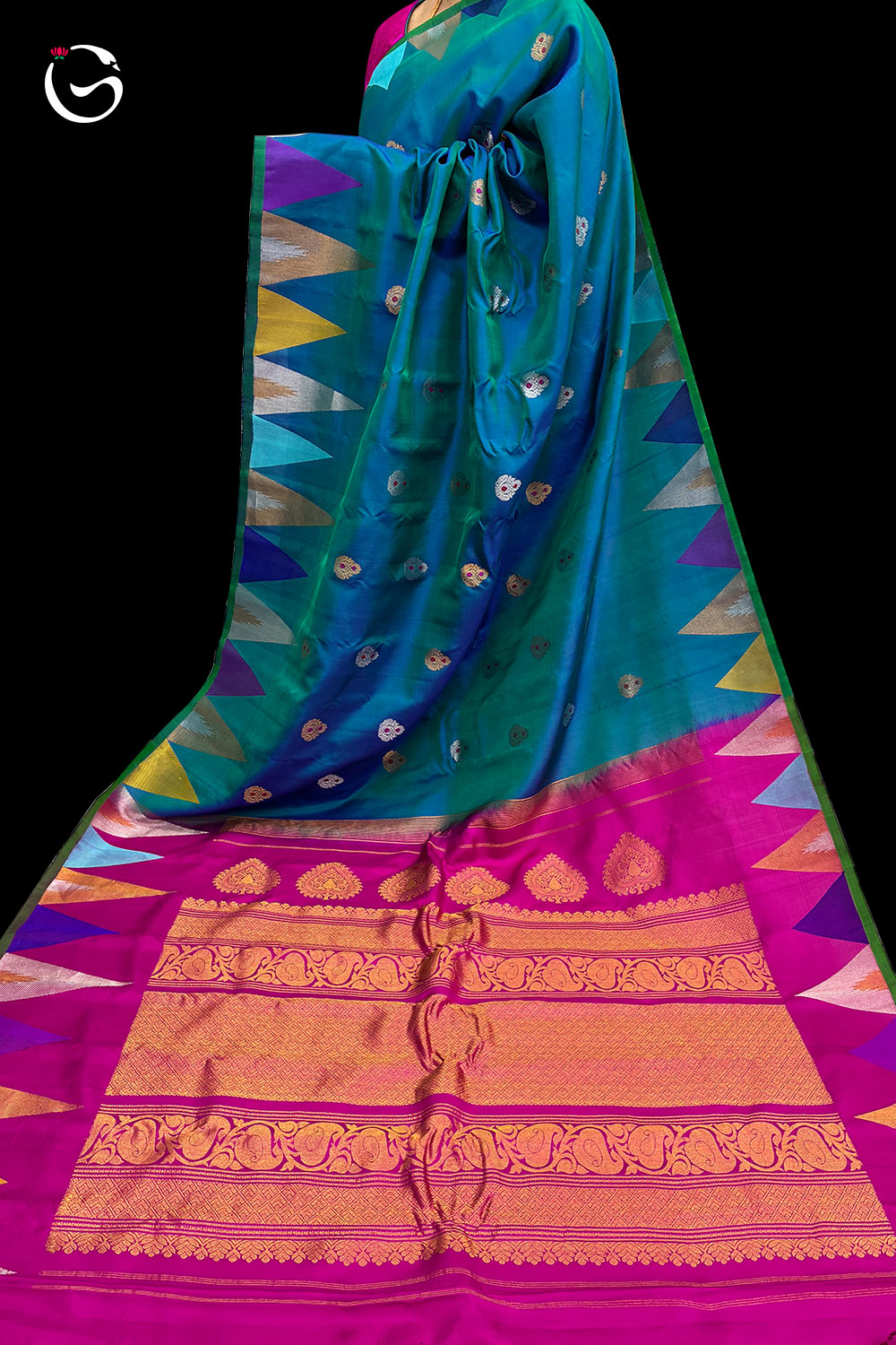 Kotakomma Big Butta Rani Green Dual Shade Unique Design Saree